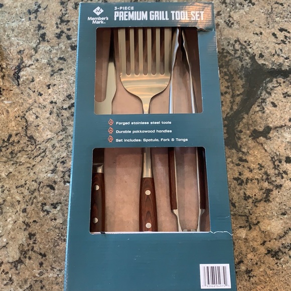 NIB 3-piece premium Grill tool set 🍣🍔 - Picture 1 of 6